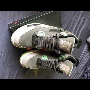 Jordan Retro 4 - Green Glow - Size 14